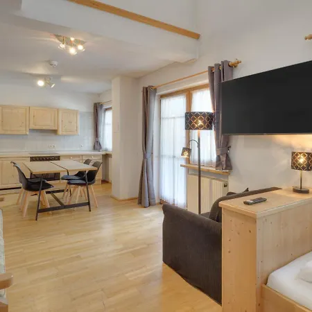 Center & Pansiyon Mayrhofen